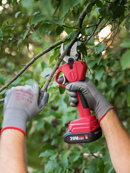 Секатор садовый аккумуляторный Без АКБ И ЗУ